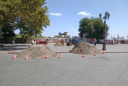 Раскопки на Приморском бульваре завершились тысячами найденных артефактов (фото)