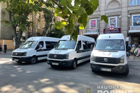 В Доме офицеров простились с тремя погибшими в ДТП полицейскими (фото)