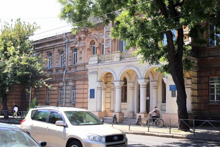 Неспешная прогулка по Старопортофранковской (фоторепортаж)