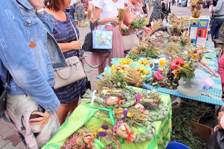 Одесситы празднуют Яблочный Спас (фоторепортаж)