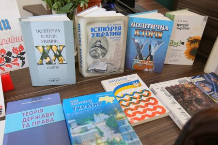 Библиотека Франко провела украинский фестиваль талантов (фоторепортаж)