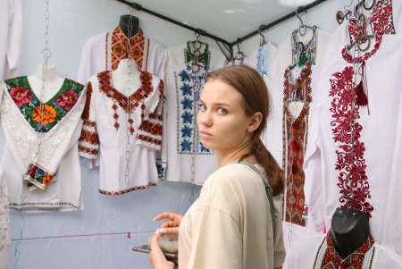 В Одессе состоялась акция «Флаг на маяке» и открылся 13-й Вышиванковый фестиваль (фоторепортаж)