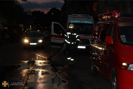 В центре Одессы горел подвал ресторана (фото)