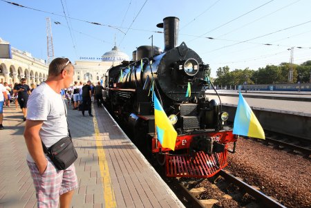 В Одессе запустили экскурсионные ретропоезда (фоторепортаж)