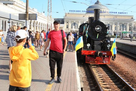 В Одессе запустили экскурсионные ретропоезда (фоторепортаж)