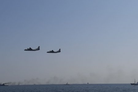 В Одессе состоялся военно-морской парад в с привлечением кораблей и авиации (фото, видео)