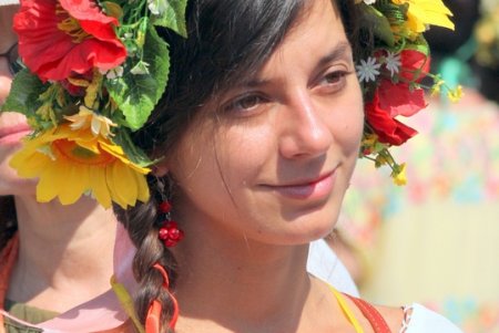 Одесситы в традиционных вышиванках собрались на Приморском бульваре (фоторепортаж)