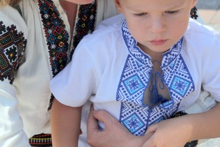 Одесситы в традиционных вышиванках собрались на Приморском бульваре (фоторепортаж)