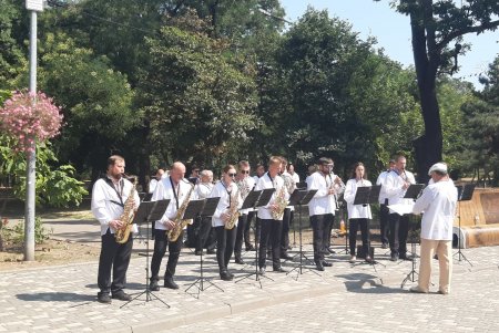 В Одессе презентовали аллею имени Тараса Шевченко (фото)
