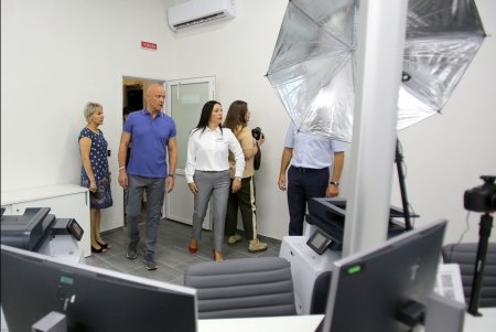 Торжественное открытие нового Центра админуслуг на Дальницкой (фоторепортаж)