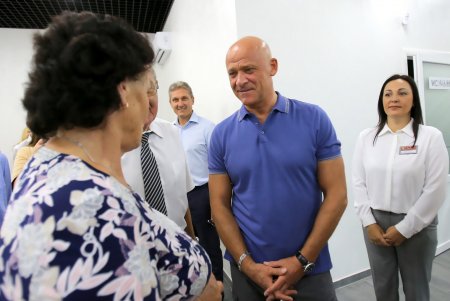 Торжественное открытие нового Центра админуслуг на Дальницкой (фоторепортаж)
