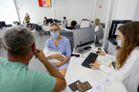 Торжественное открытие нового Центра админуслуг на Дальницкой (фоторепортаж)