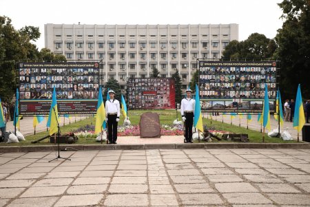 Одесса почтила память погибших защитников за независимость и суверенитет Украины (фоторепортаж)