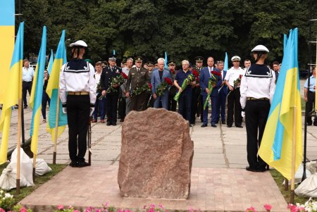 Одесса почтила память погибших защитников за независимость и суверенитет Украины (фоторепортаж)