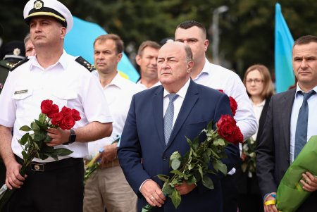 Одесса почтила память погибших защитников за независимость и суверенитет Украины (фоторепортаж)