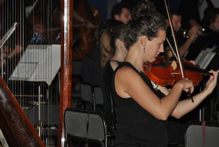 Концерт-открытие фестиваля Black sea music fest собрал сотни поклонников классической музыки на Думской площади (фото)