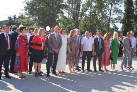 Открытие городского Дворца детского и юношеского творчества «Белая акация» (фоторепортаж)