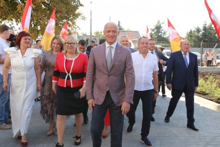 Открытие городского Дворца детского и юношеского творчества «Белая акация» (фоторепортаж)