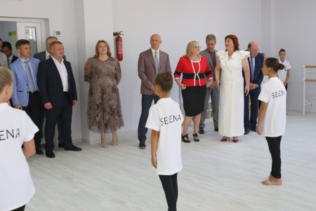 Открытие городского Дворца детского и юношеского творчества «Белая акация» (фоторепортаж)