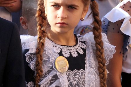 В капитально отремонтированной школе № 41 на Большевике прозвучал первый звонок (фоторепортаж)