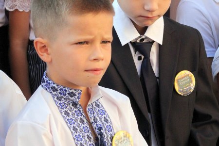 В капитально отремонтированной школе № 41 на Большевике прозвучал первый звонок (фоторепортаж)