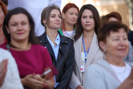 В День города на Думской площади торжественно подняли флаг Одессы (фоторепортаж)