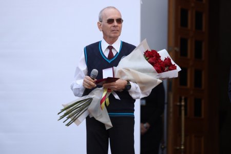 В День города на Думской площади торжественно подняли флаг Одессы (фоторепортаж)
