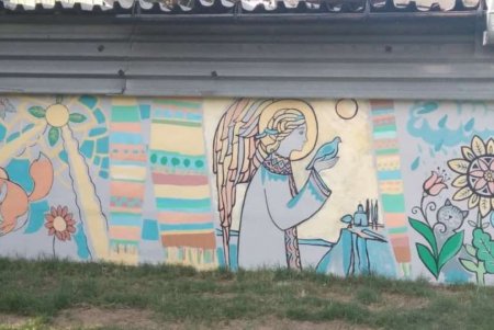 В Приморском районе автомобильную стоянку украсил арт-объект (фото)