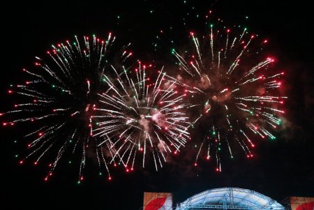 Одесса отметила 227-летие: гала-концерт на Потемкинской лестнице и яркий салют (фоторепортаж) Одесса отметила 227-летие: гала-концерт на Потемкинской лестнице и яркий салют (фоторепортаж)