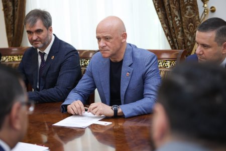 В Одесской мэрии обсудили перспективные направления партнерства с делегацией из Армении (фото)