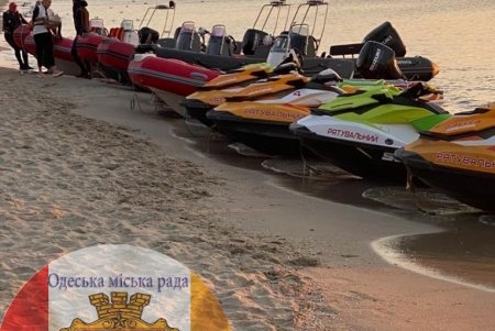 «Oceanman Odesa-2021»: более 700 участников из девяти стран соревнуются в морском плавании на Ланжероне (фото, видео)