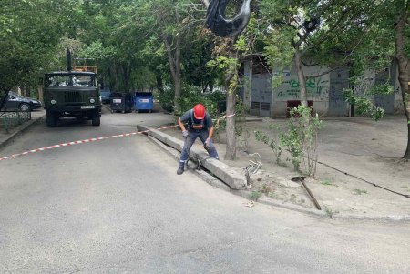 Аварийные опоры наружного освещения заменили на Таирова (фото)
