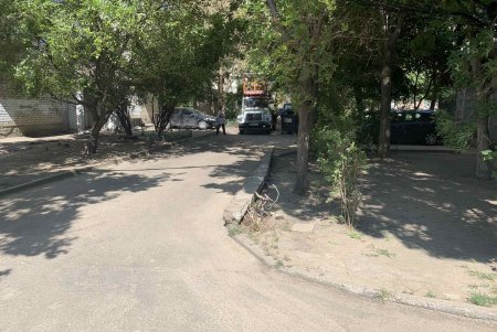 Аварийные опоры наружного освещения заменили на Таирова (фото)