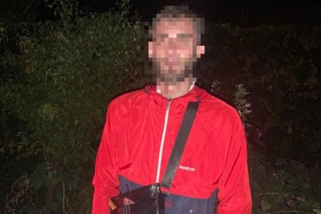 В разных районах города за ночь патрульные выявили шестерых человек с наркотиками (фото)