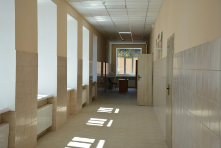 После капитального ремонта торжественно открыли школу № 41 (фоторепортаж)