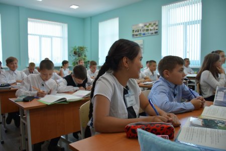 После капитального ремонта торжественно открыли школу № 41 (фоторепортаж)