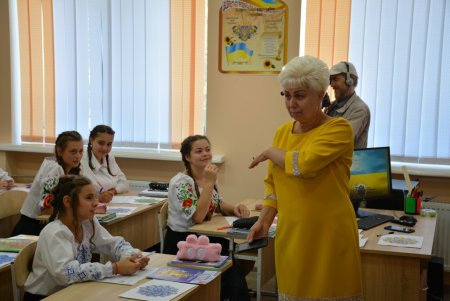 После капитального ремонта торжественно открыли школу № 41 (фоторепортаж)