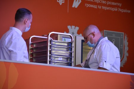 В Одессе обсудили реформу системы школьного питания (фоторепортаж)