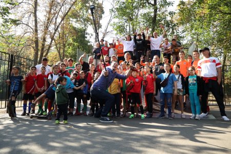 На Адмиральском проспекте открыли новый скейт-парк (фото)