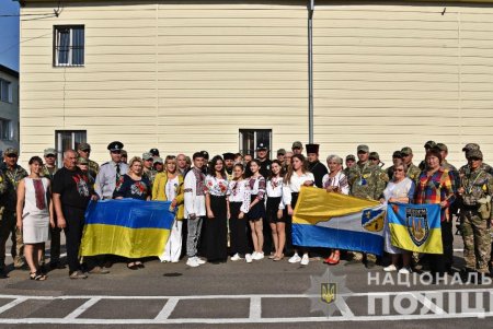 35 правоохранителей Одесской области отправились обеспечивать безопасность граждан на востоке страны (фото, видео)