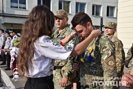 35 правоохранителей Одесской области отправились обеспечивать безопасность граждан на востоке страны (фото, видео)