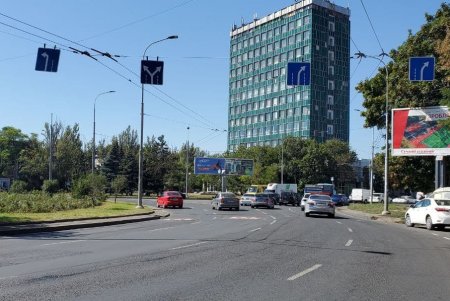 На одесских улицах обновили дорожную разметку, знаки и отремонтировали светофоры