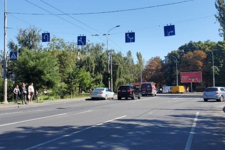 На одесских улицах обновили дорожную разметку, знаки и отремонтировали светофоры