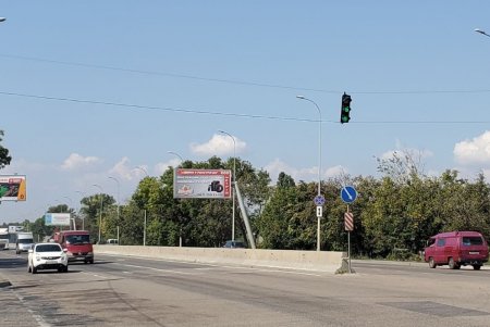 На Киевском шоссе обновлен светофорный объект (фото)