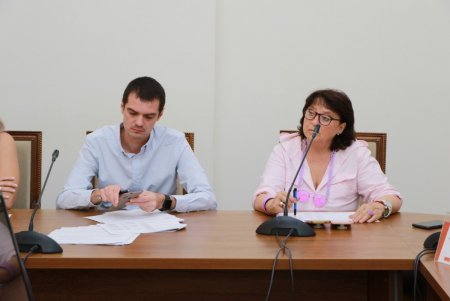 30 организаций соревнуются за возможность реализации социально значимых проектов за счет бюджета города (фото)