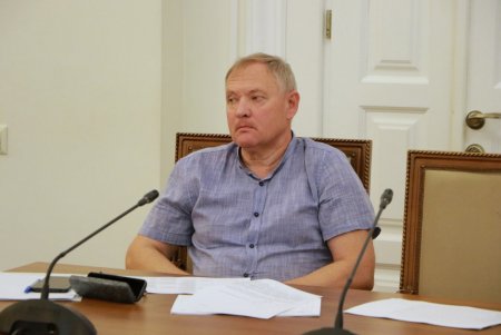 30 организаций соревнуются за возможность реализации социально значимых проектов за счет бюджета города (фото)