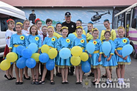 В Одессе встречали правоохранителей, которые несли службу в зоне проведения операции объединенных сил (фото, видео)