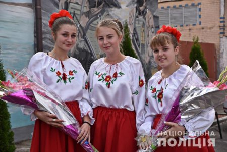В Одессе встречали правоохранителей, которые несли службу в зоне проведения операции объединенных сил (фото, видео)