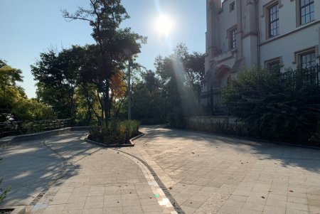 Второй этап реконструкции бульвара Жванецкого: в районе Торговой укладывают плитку и сооружают фонтан (фото, видеокомментарий)
