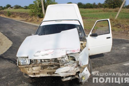 В Подольском районе при столкновении с другим авто Chevrolet вылетел в кювет и перевернулся (фото)